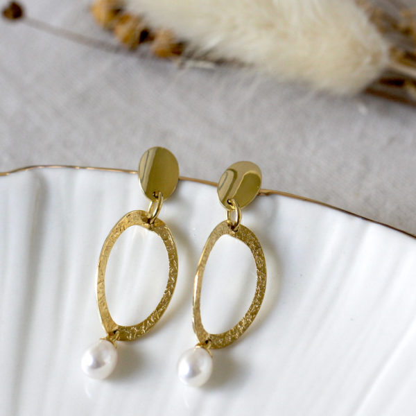 Boucles d'oreilles-perles de culture-ovale-blanche-motif ovale3-sanguti-paris