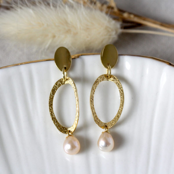 Boucles d'oreilles-perles de culture-ovale-peche3-motif ovale-sanguti-paris