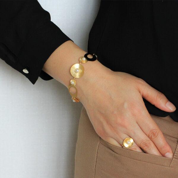 Bracelet-Resonances-vermeil-24k-pelres-de-culture Bracelet Résonances - vermeil or jaune 24K -perles de culture- Sanguti Paris