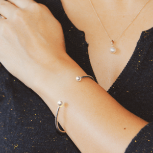 Bracelet-argent-perles-de-culture-blanches-sanguti-paris