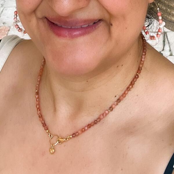 Collier-pierre-de-soleil-charm-vermeil-24k