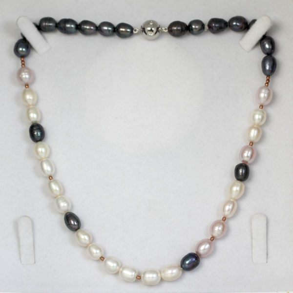 collier-contemporain-perles-de-culture-d'eau-douce-code-secret-sanguti-paris